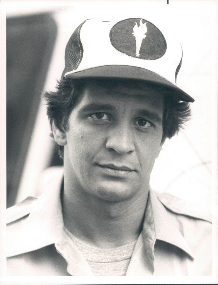 Ed Marinaro