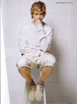 Ed Speleers photo