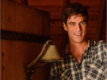 Eddie Cahill