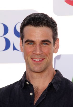 Eddie Cahill