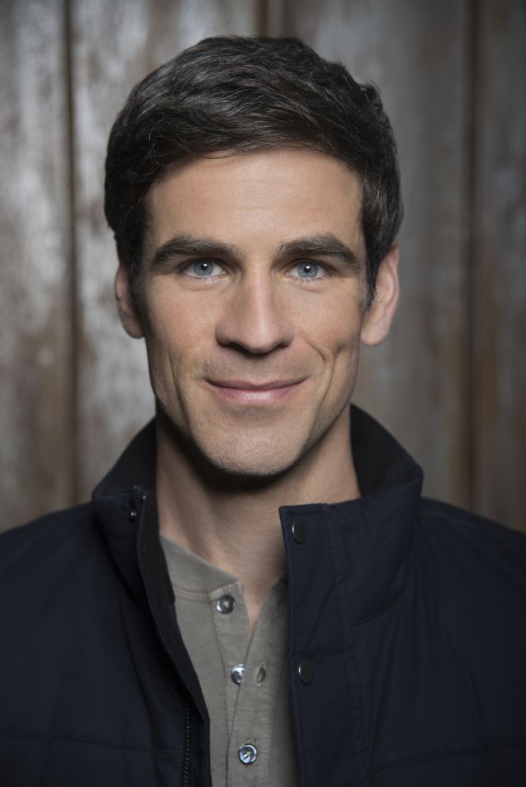 Eddie Cahill