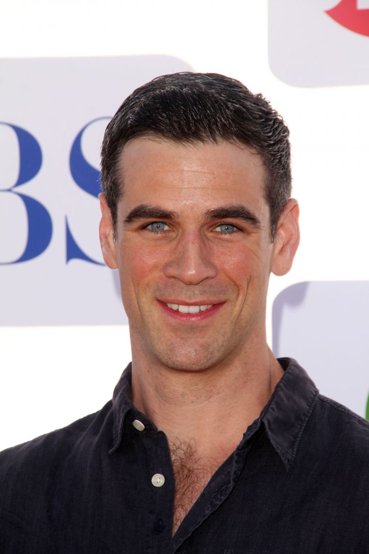 Eddie Cahill