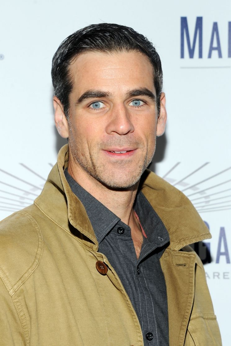 Eddie Cahill