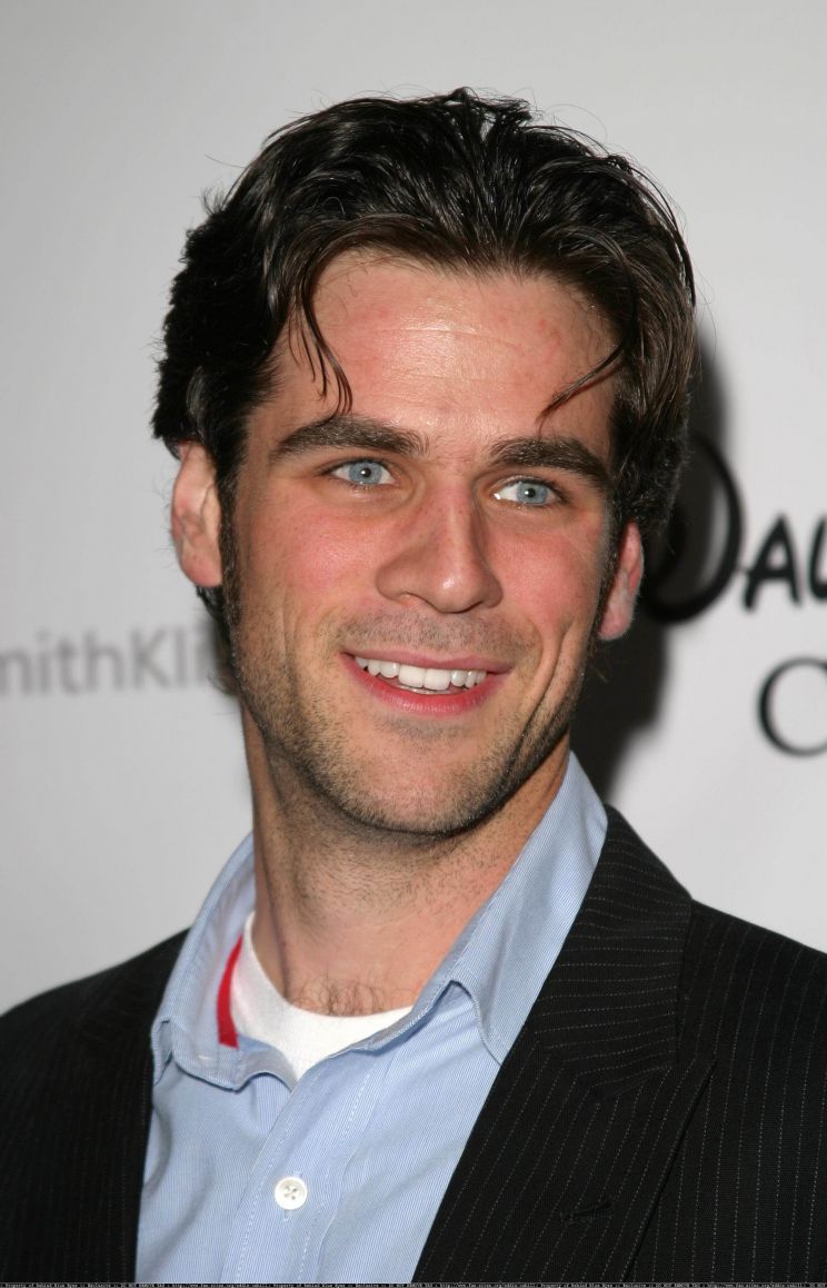 Eddie Cahill