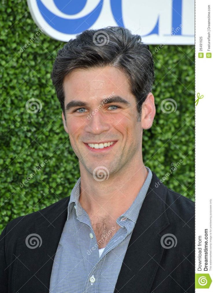 Eddie Cahill