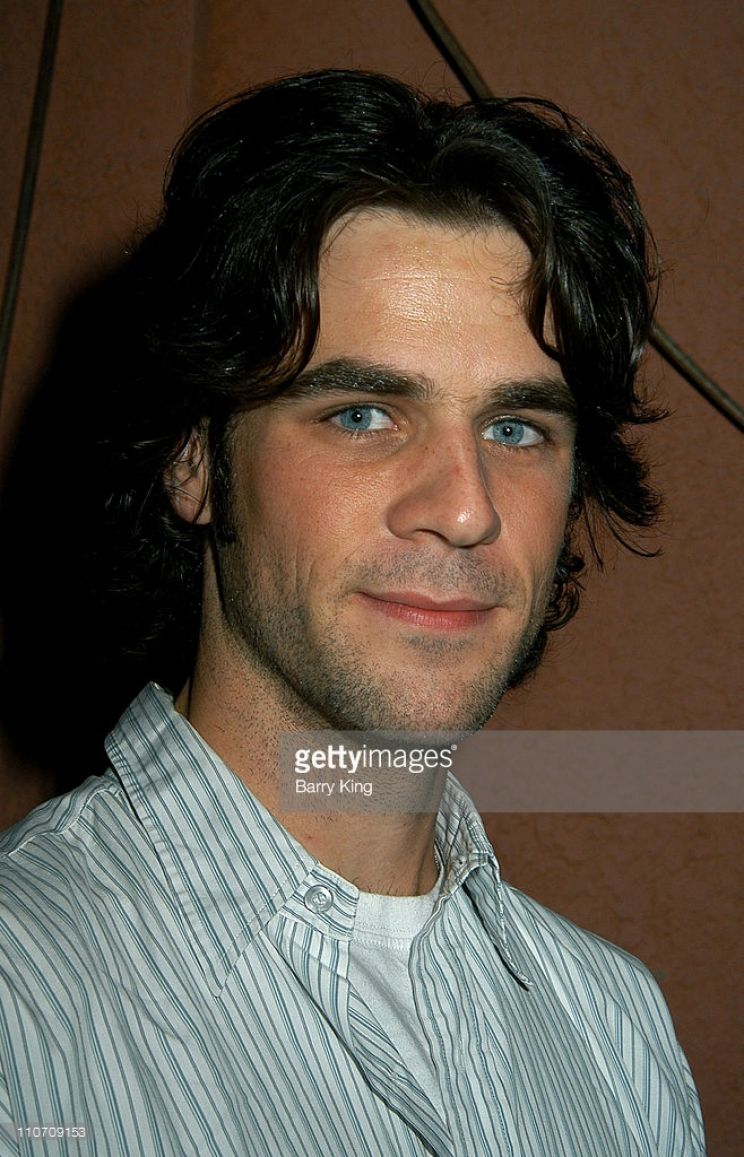 Eddie Cahill