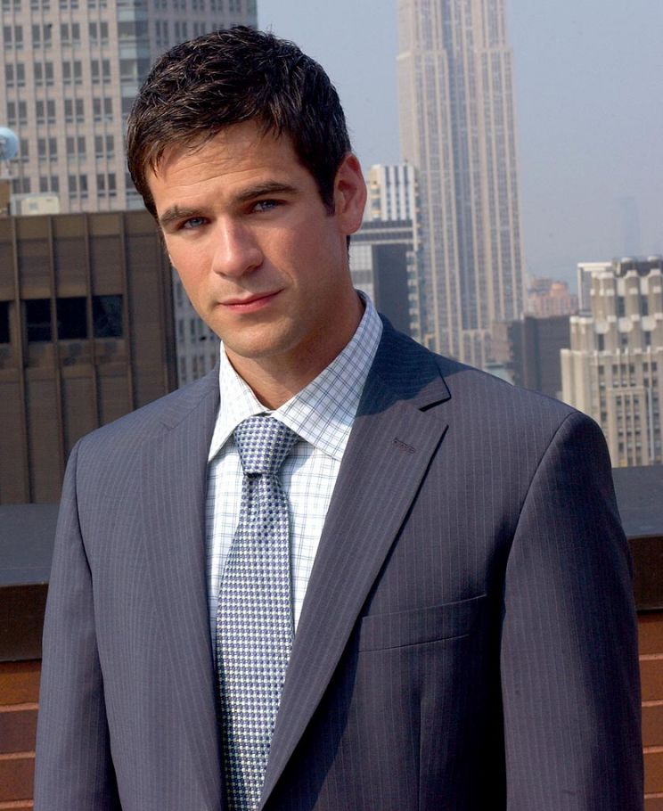 Eddie Cahill