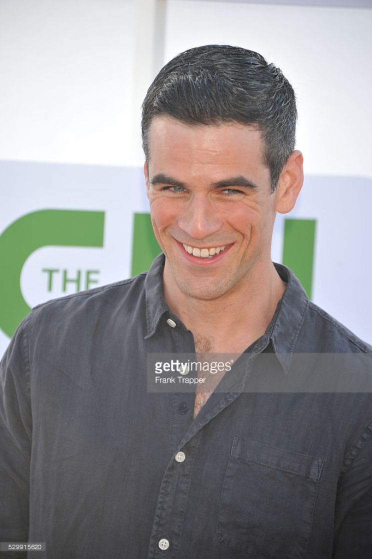 Eddie Cahill