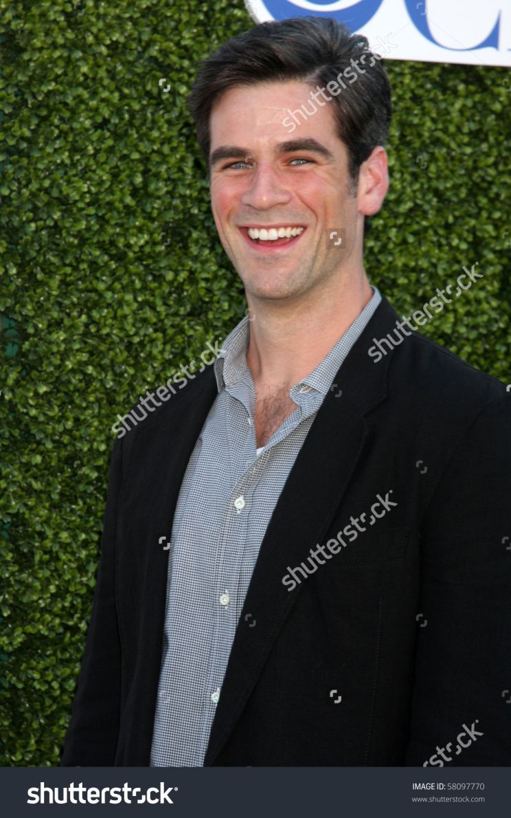 Eddie Cahill