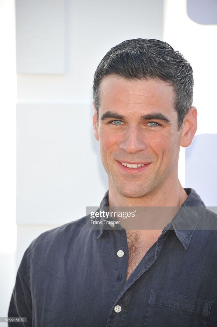 Eddie Cahill