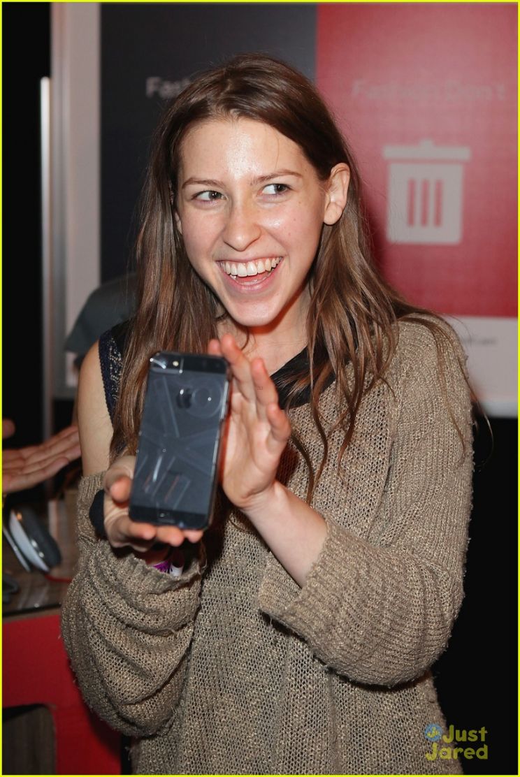 Eden Sher