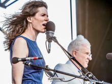 Edie Brickell