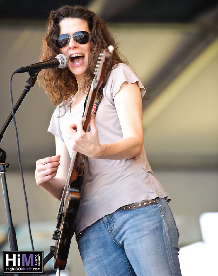 Edie Brickell