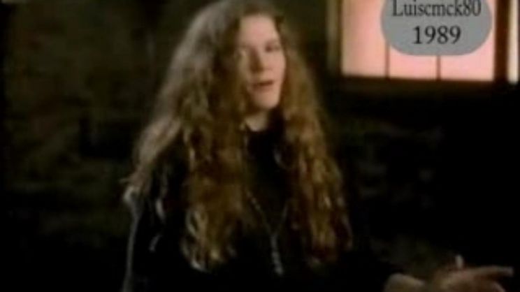 Edie Brickell