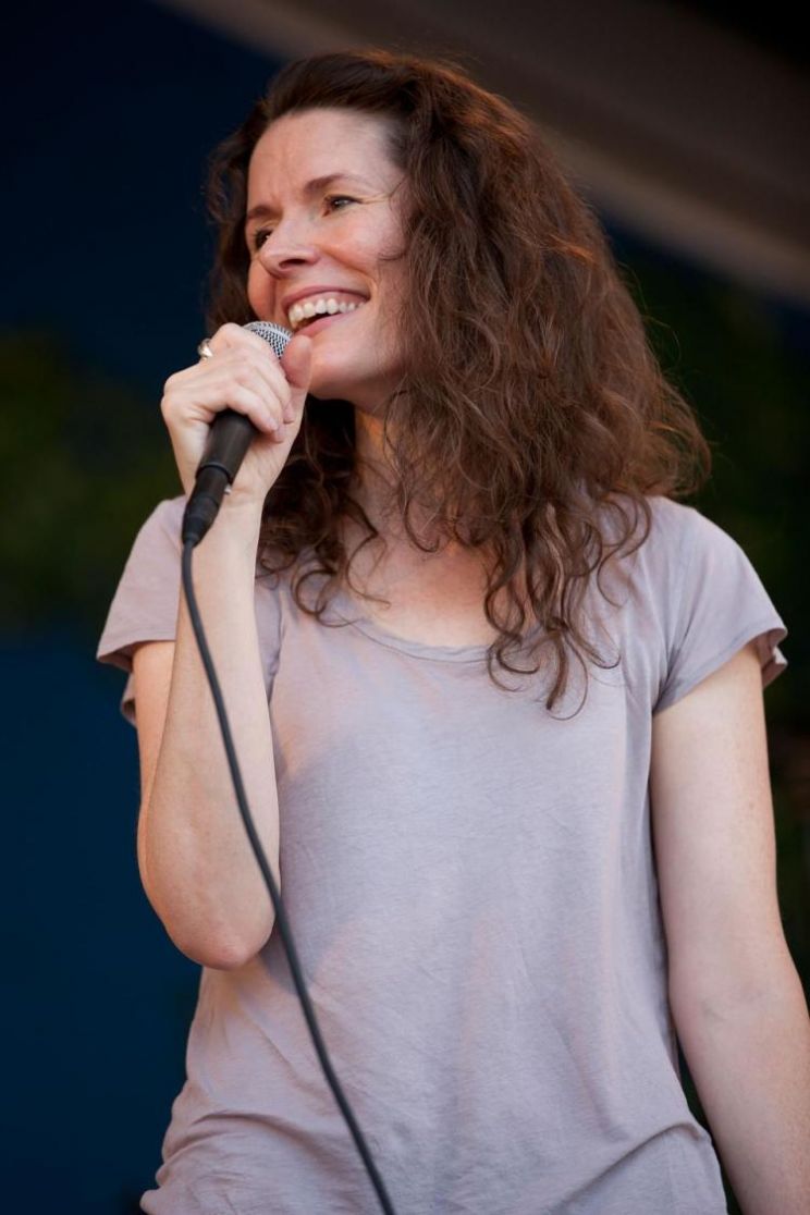 Edie Brickell