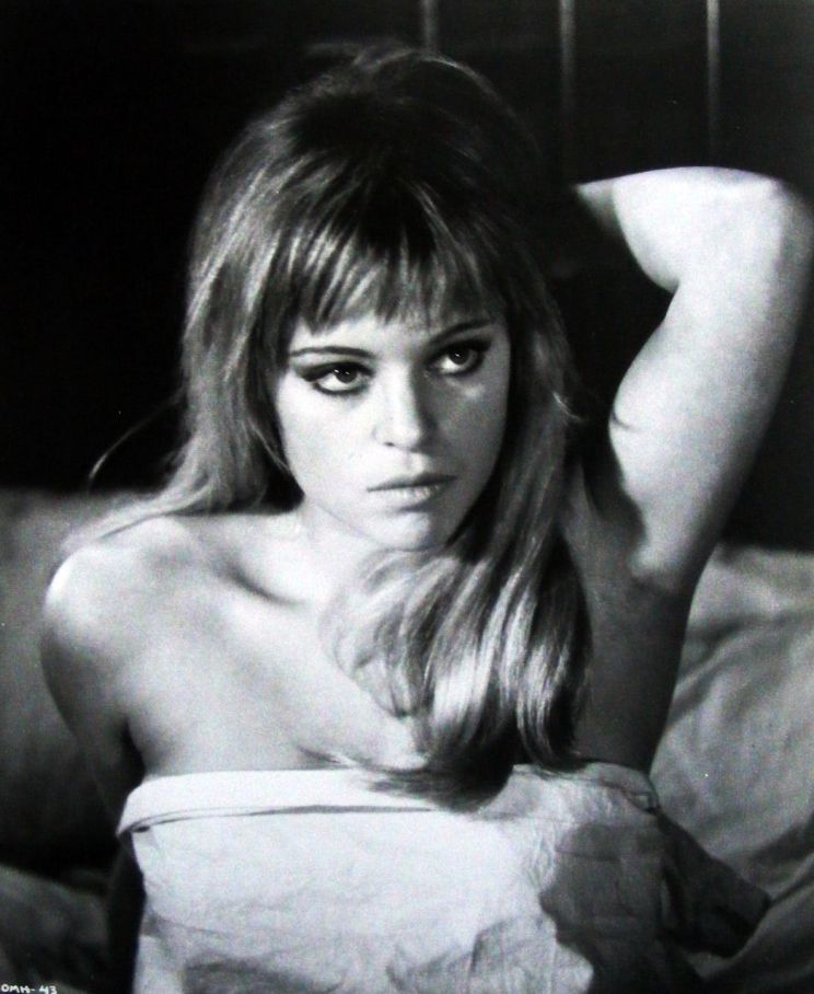 Edina Ronay