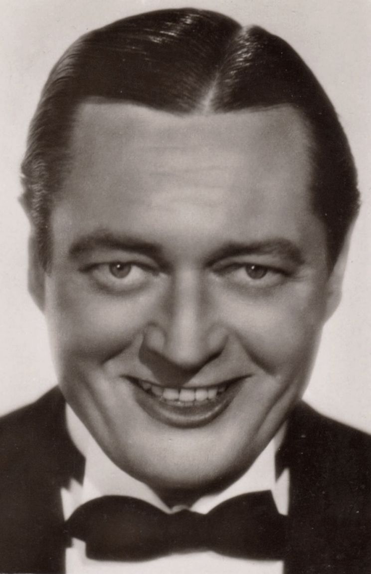 Edmund Lowe