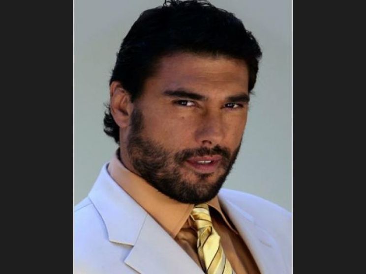 Eduardo Yáñez