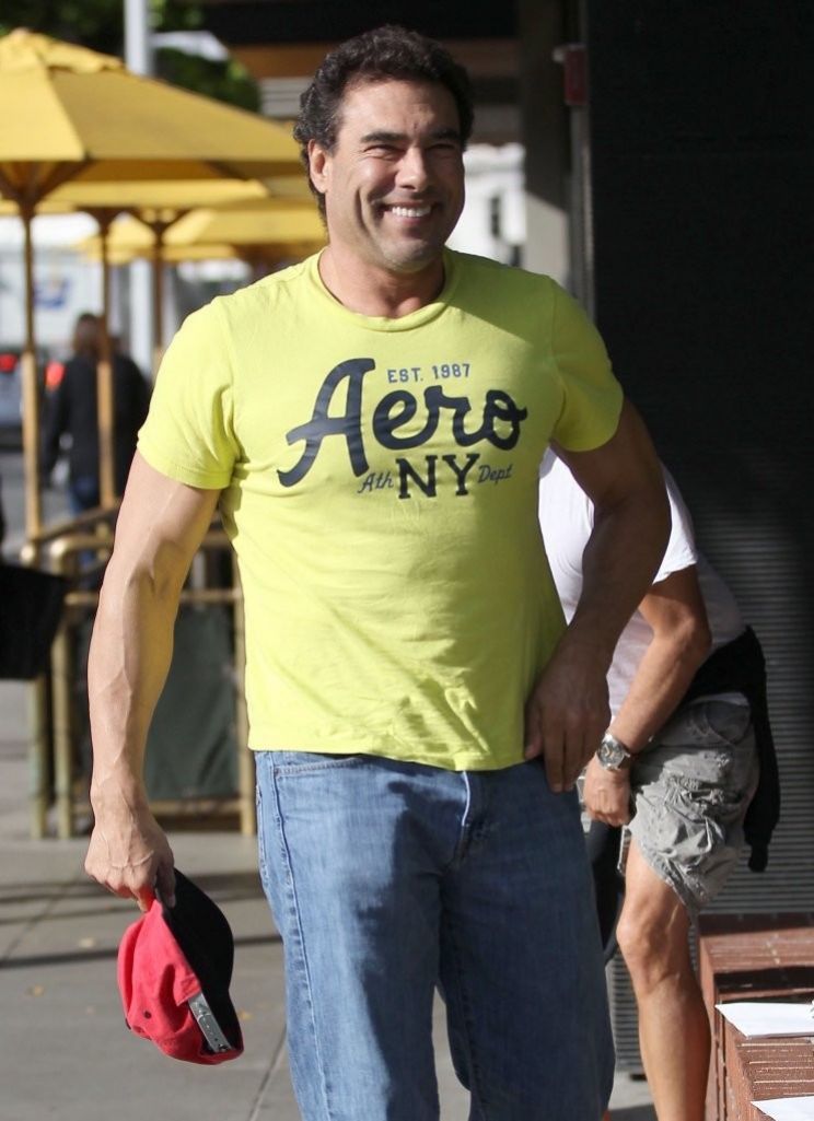 Eduardo Yáñez