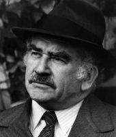 Edward Asner