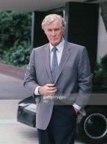 Edward Mulhare