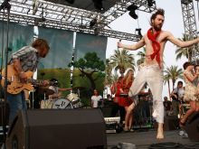 Edward Sharpe and The Magnetic Zeros