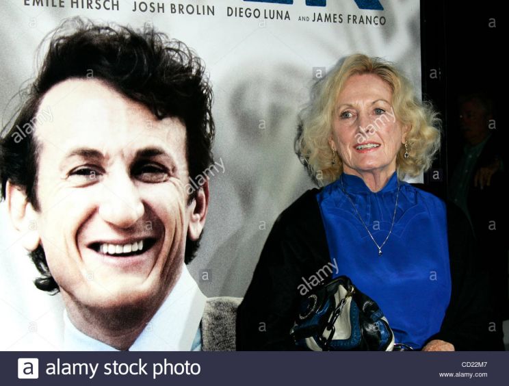 Eileen Ryan