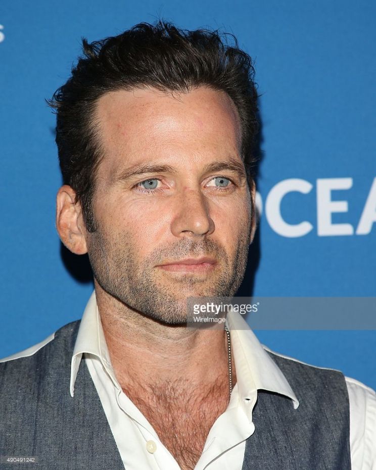 Eion Bailey