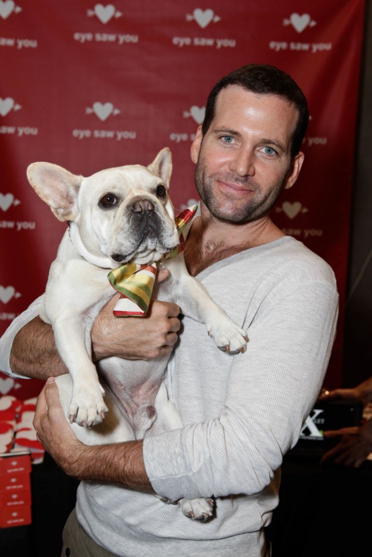 Eion Bailey