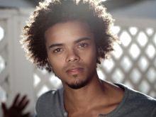 Eka Darville