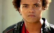 Eka Darville