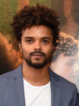 Eka Darville