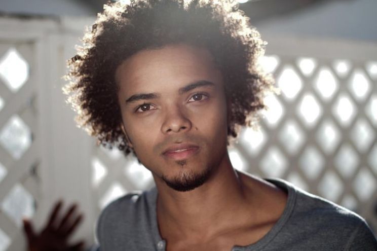 Eka Darville