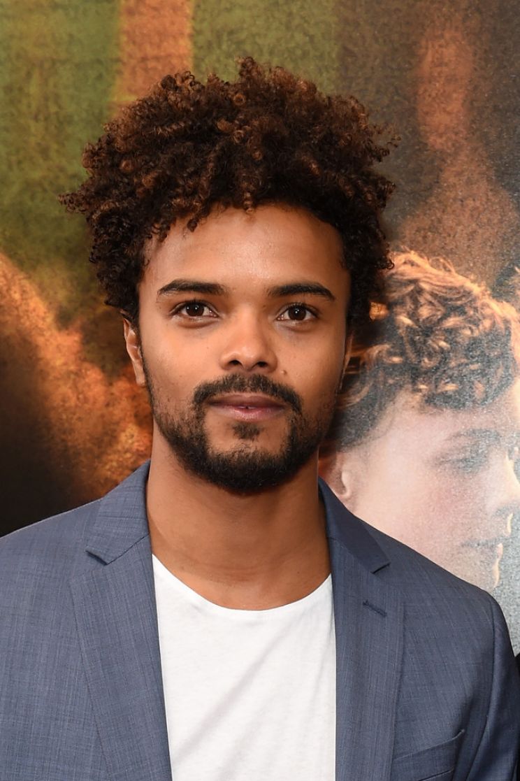 Eka Darville