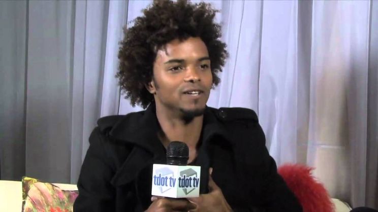 Eka Darville