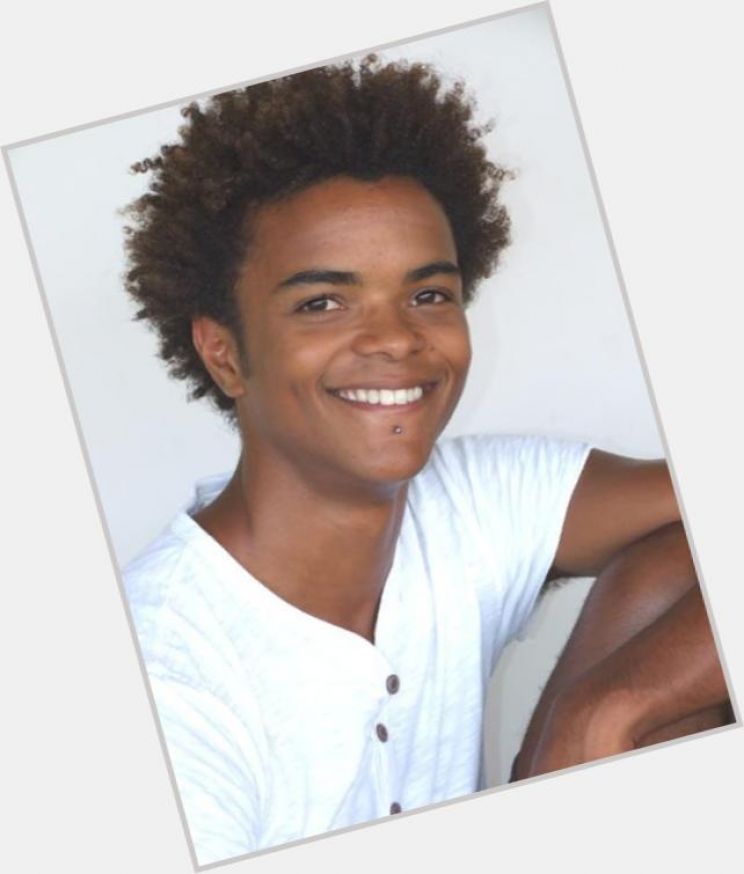 Eka Darville