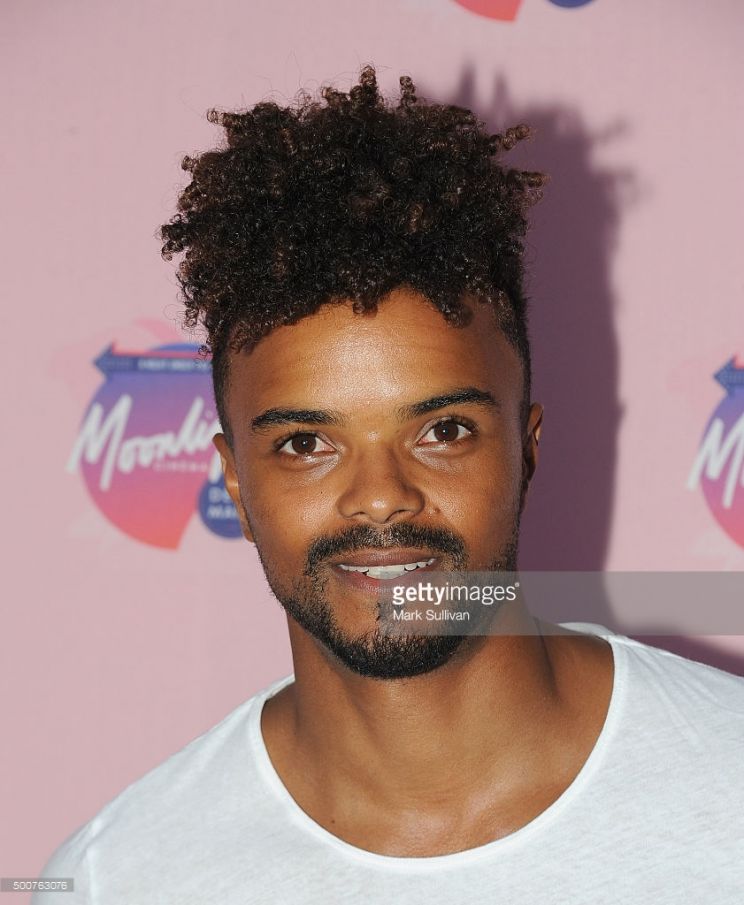 Eka Darville