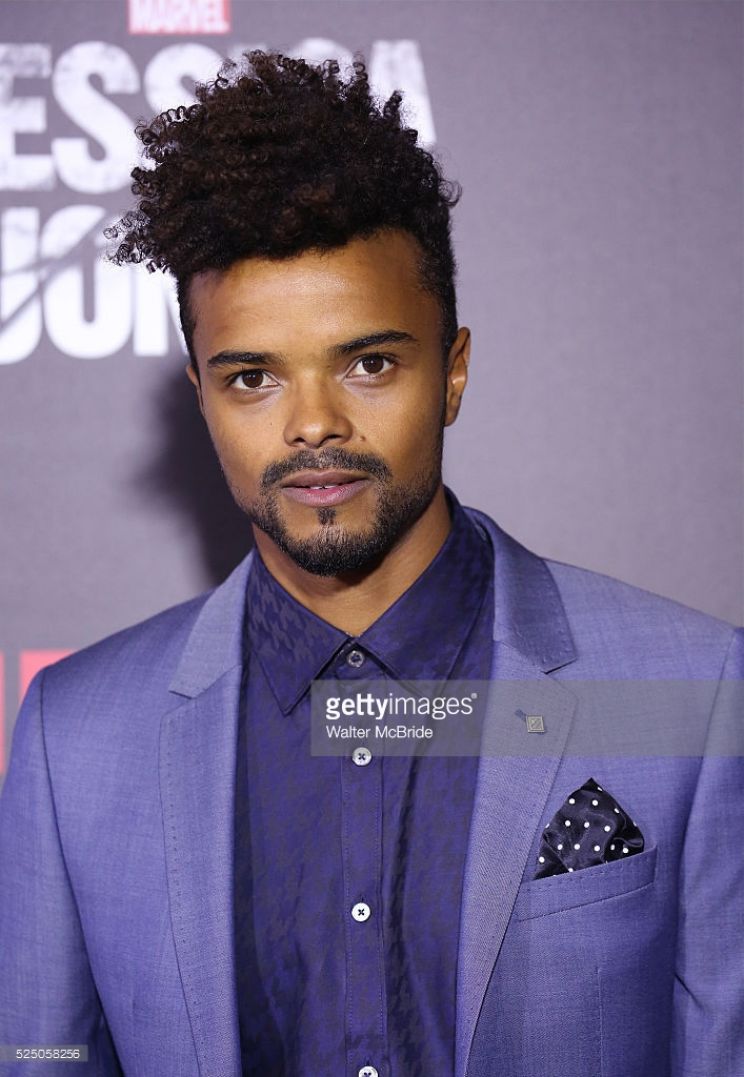 Eka Darville