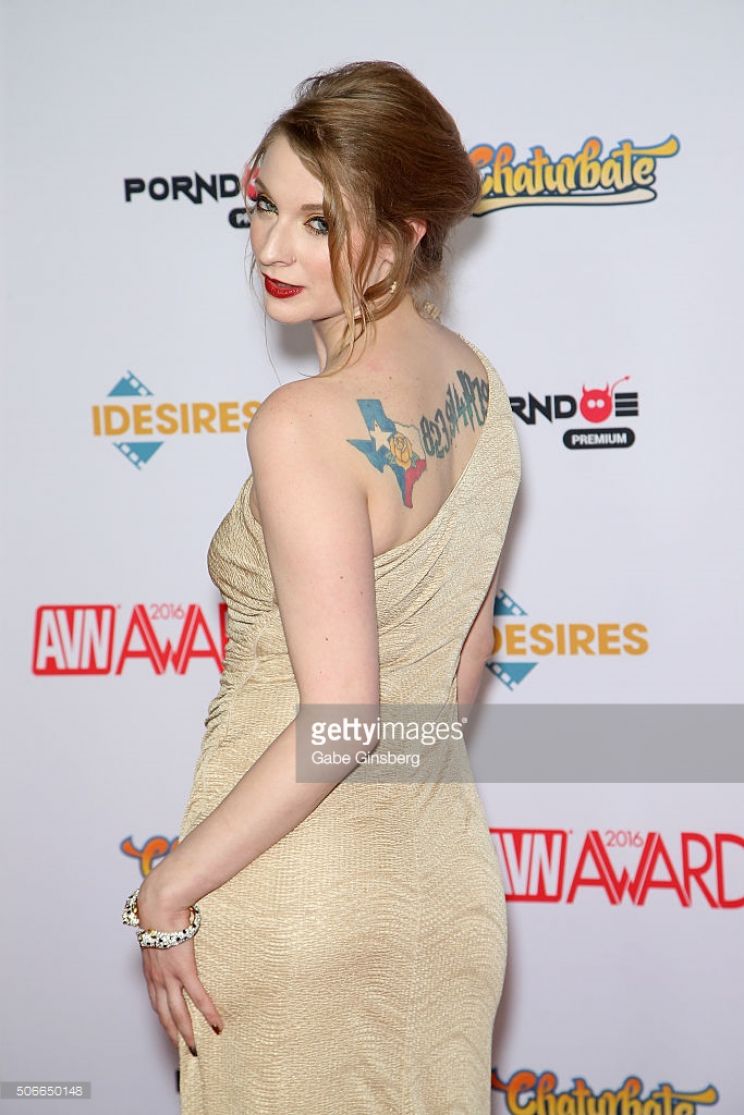 Ela Darling