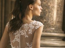 Elaina Raye photo