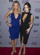 Elaine Hendrix #179480 picture (Portrait Medium)