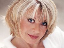 Elaine Paige