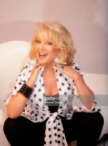 Elaine Paige