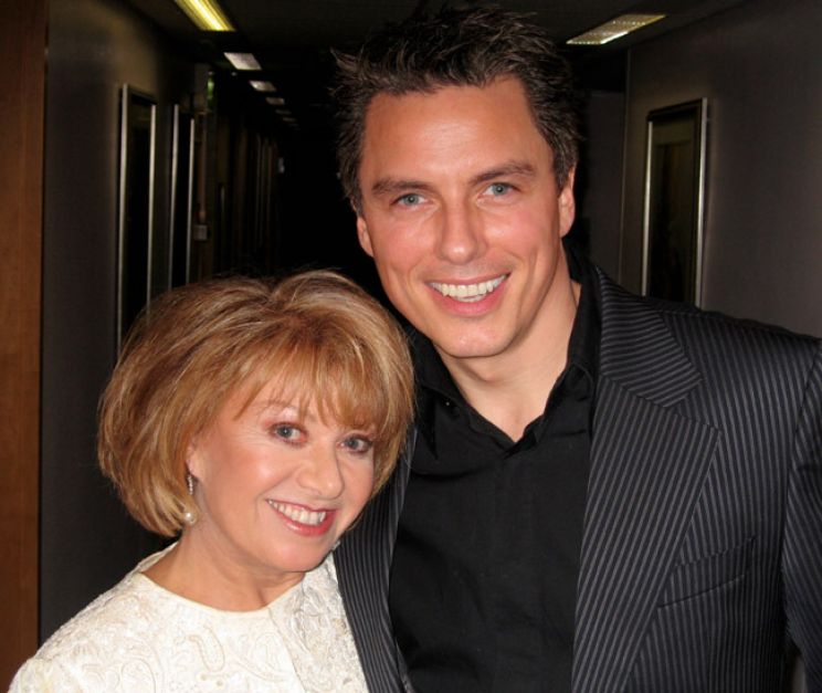 Elaine Paige