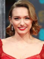 Eleanor Tomlinson