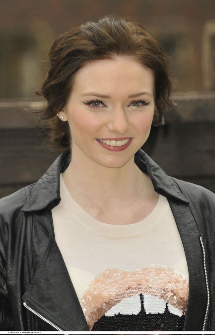 Eleanor Tomlinson