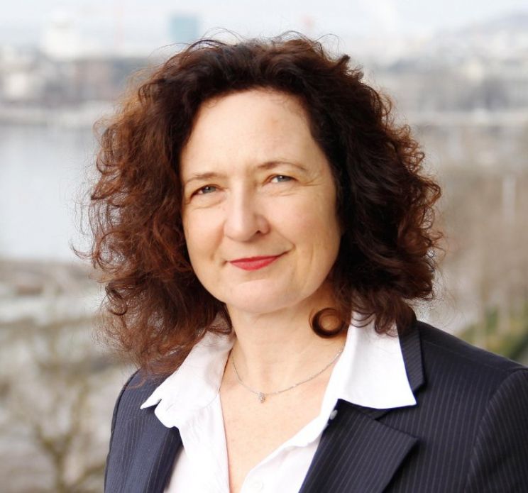 Elena Fernández