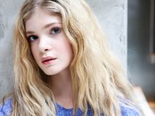 Elena Kampouris