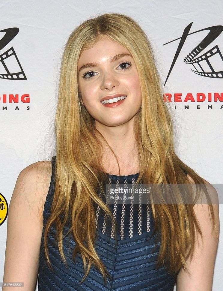 Elena Kampouris