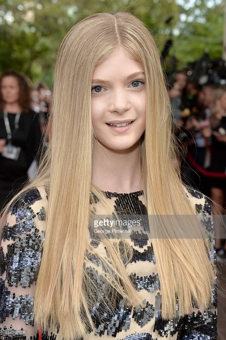 Elena Kampouris